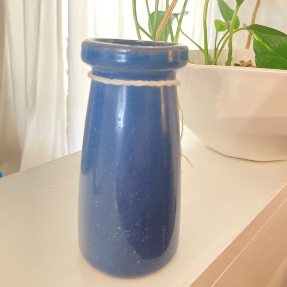 Blue stoneware bud vase - vintage super cute- home decor